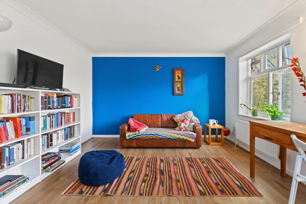 Apartment in London - View 2
