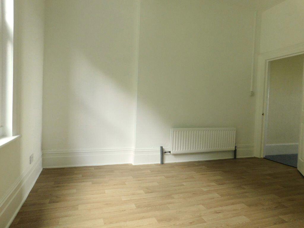 Apartment in Tonbridge - View 5
