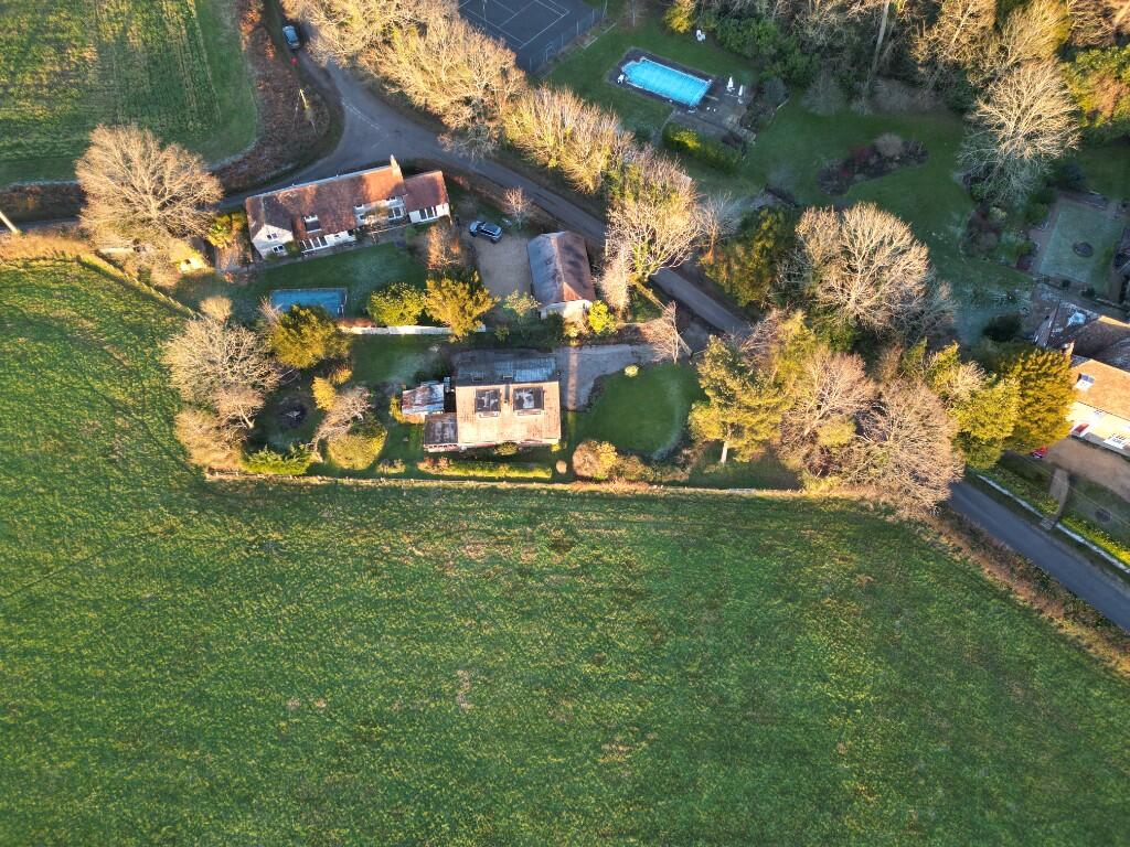 High Trees, Netherhill Lane, SO32 2BP photo 3