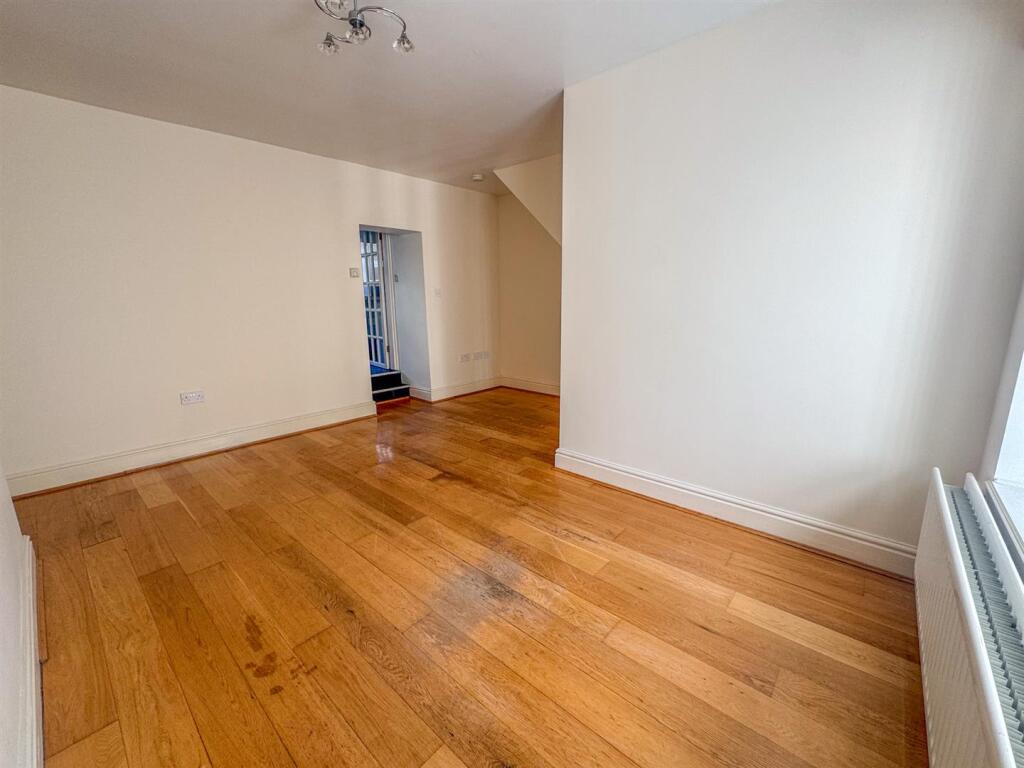 4, Bridge Street, Peel photo 4