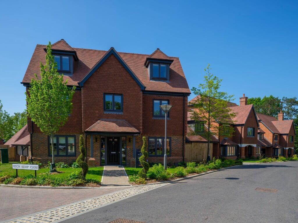 Main image of property: Oakhill,
Tonbridge Road,
Hildenborough,
TN11 9EW