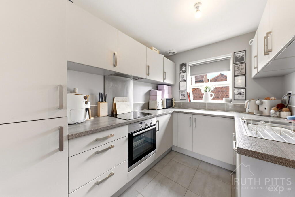 House in Doncaster - View 3