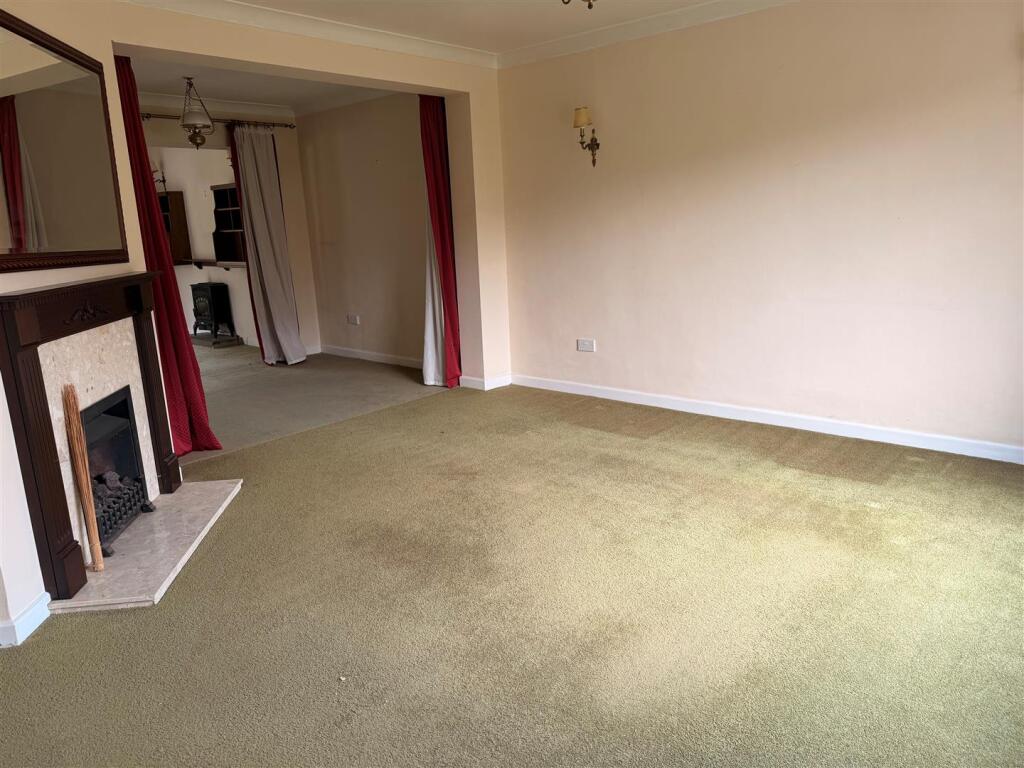 House in Swindon - View 4