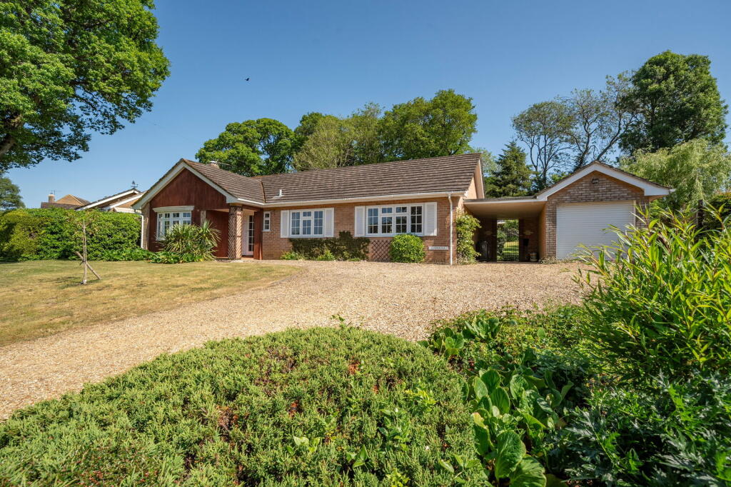 Main image of property: Lynch Hill Park, Whitchurch, RG28 7NF