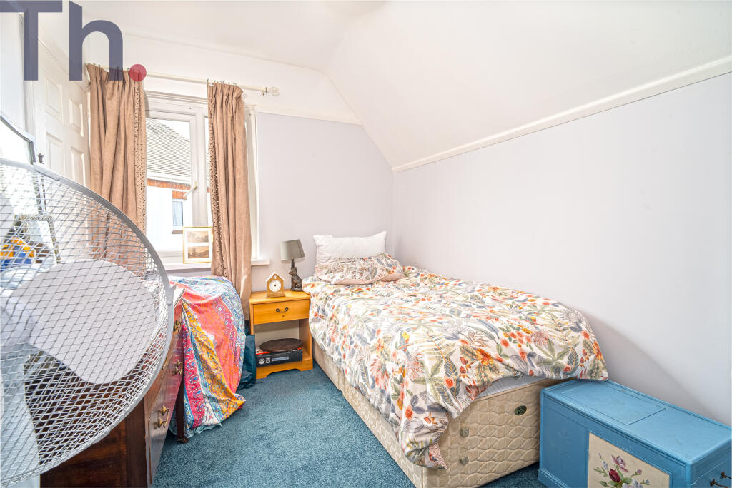 House in Portsmouth - More