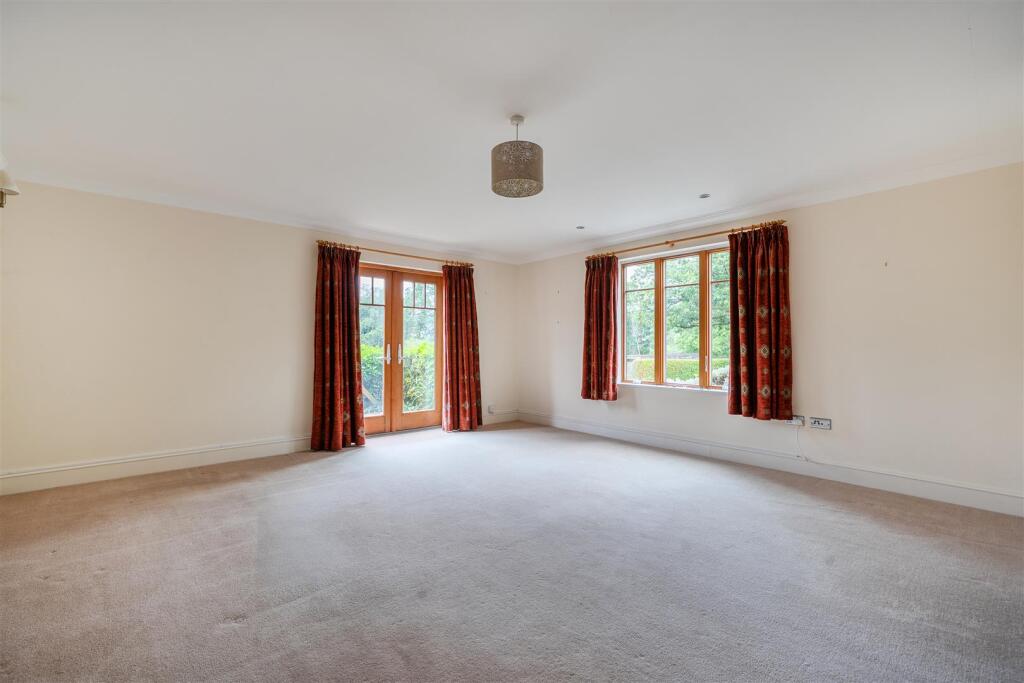 Dunwood Court, Sherfield English, Romsey, Hampshire photo 3