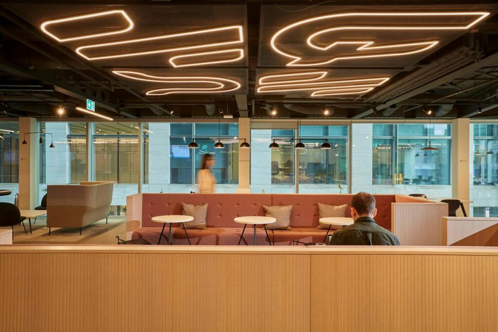Breakout space