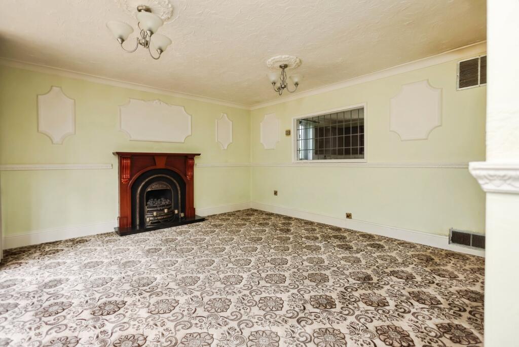 House in Birmingham, West Midlands - View 4
