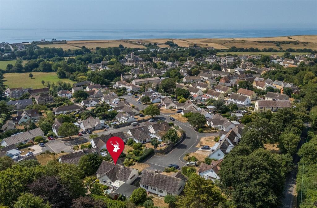 House in Dorchester, Burton Bradstock - View 2