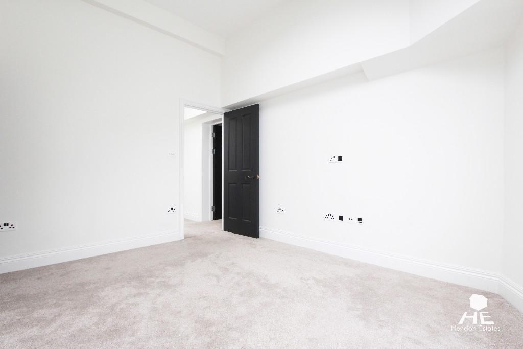 3 bedroom mews property for rent