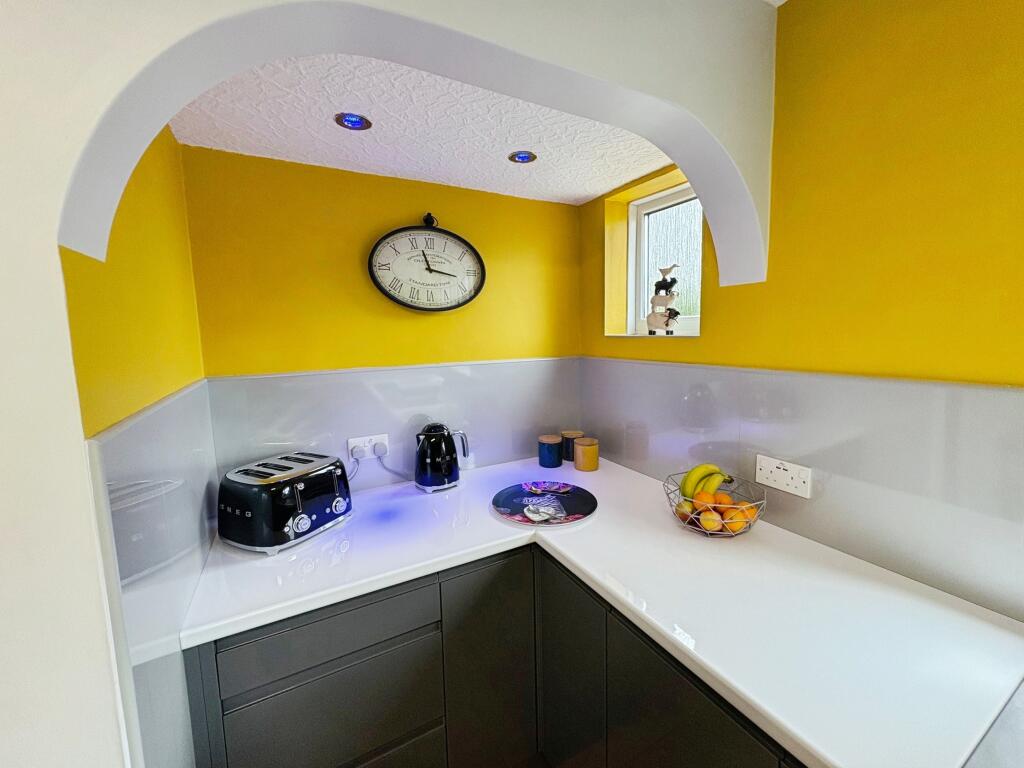 House in Sheffield, South Yorkshire - View 3