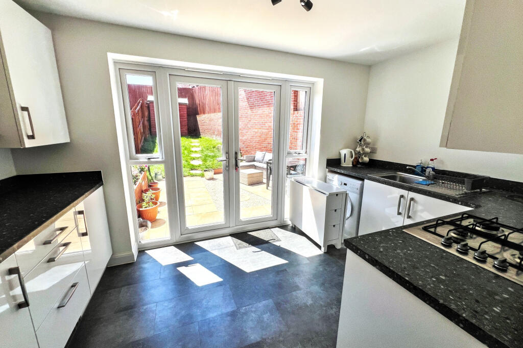 Manor Road, Newent photo 2