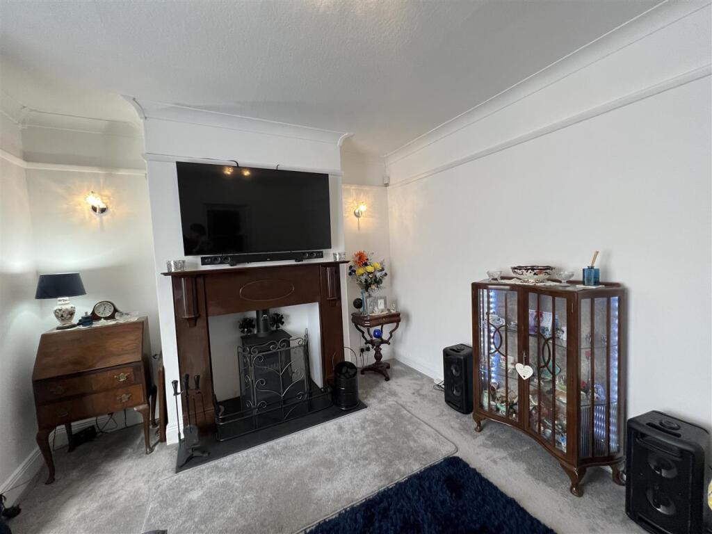 Moorlands Road, Darlington photo 4
