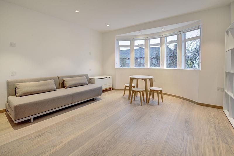 House in London - View 3
