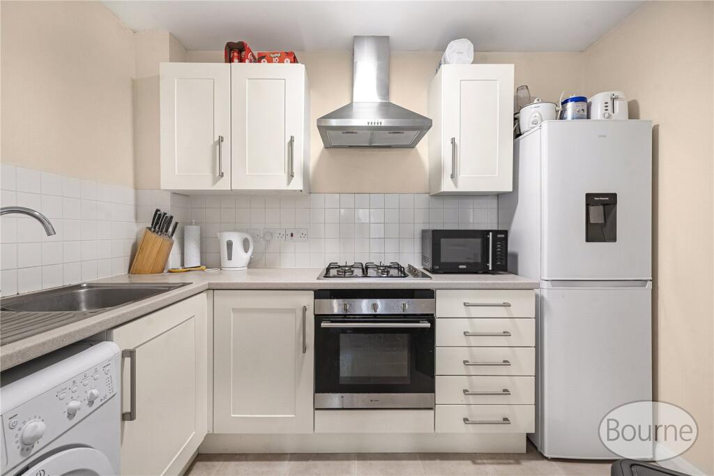 Apartment in Guildford - View 4