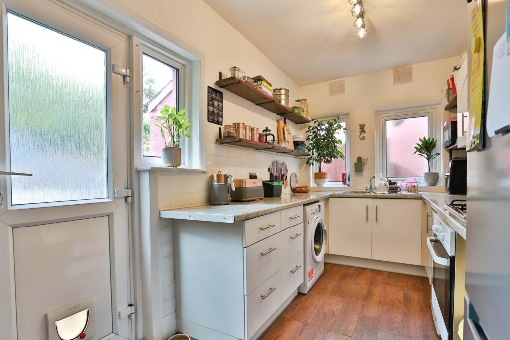 Apartment in Bournemouth - More