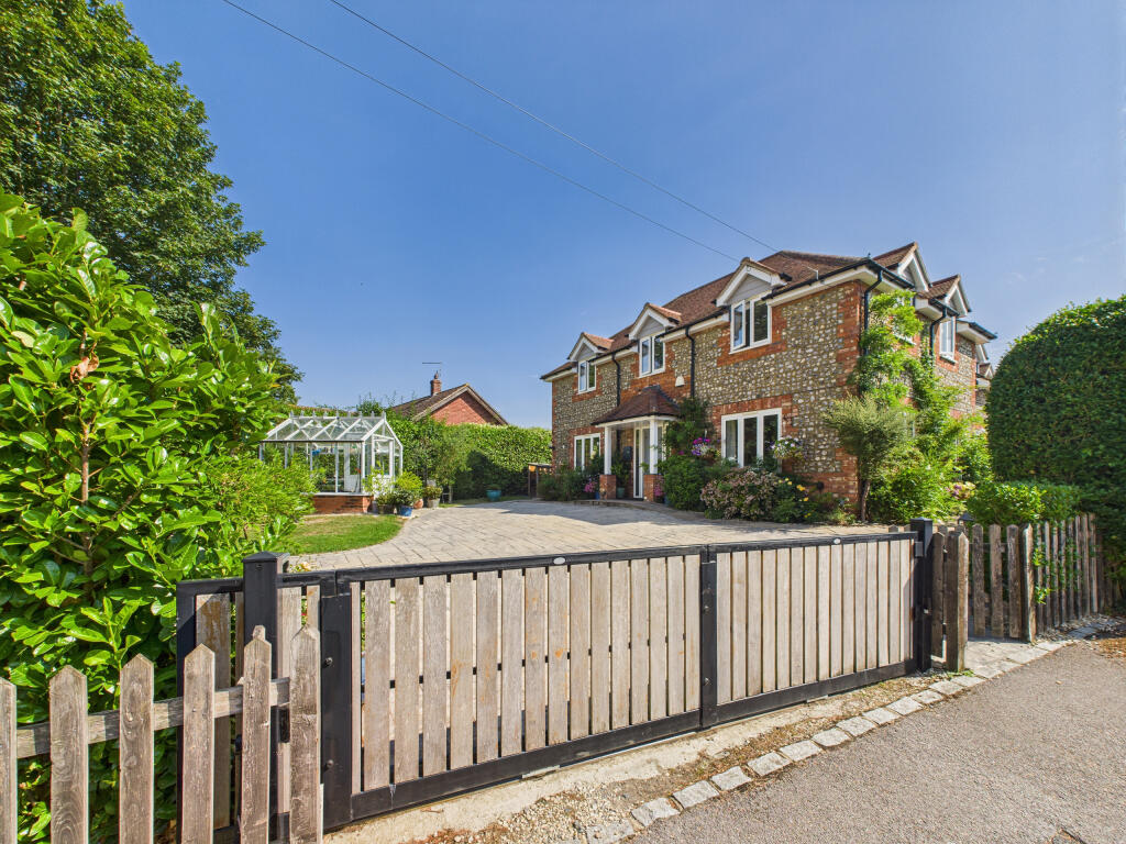 Main image of property: Holliers Close, Sydenham, Oxfordshire