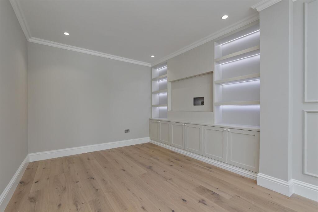 Additional image 4 of Batchwood Drive, St. Albans