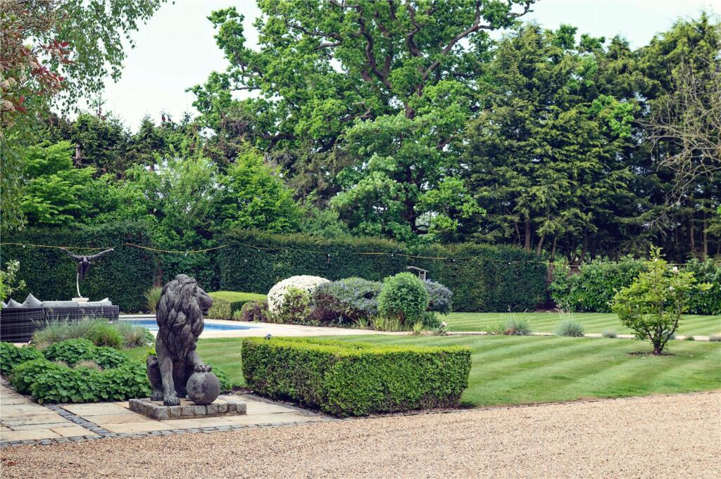 Additional image 31 of Kentish Lane, Brookmans Park, Hertfordshire, AL9