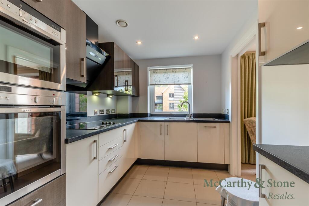 Scarlet Oak, Warwick Road, Solihull photo 5