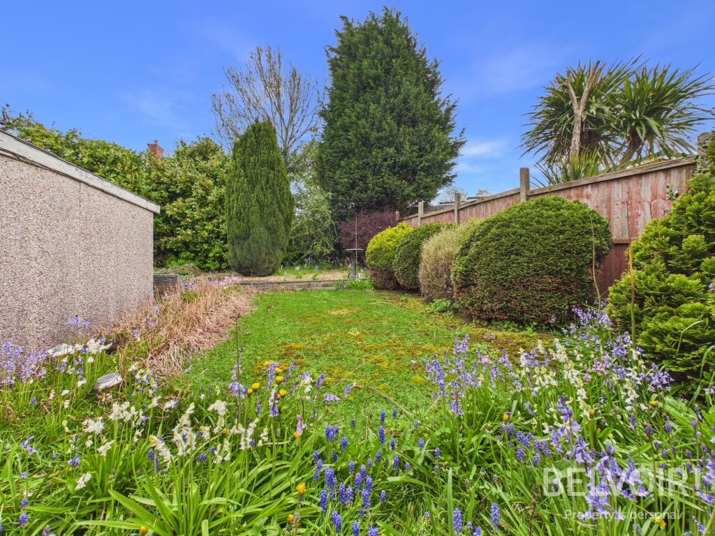Balmoral Close, Stoke On Trent, ST4 photo 4