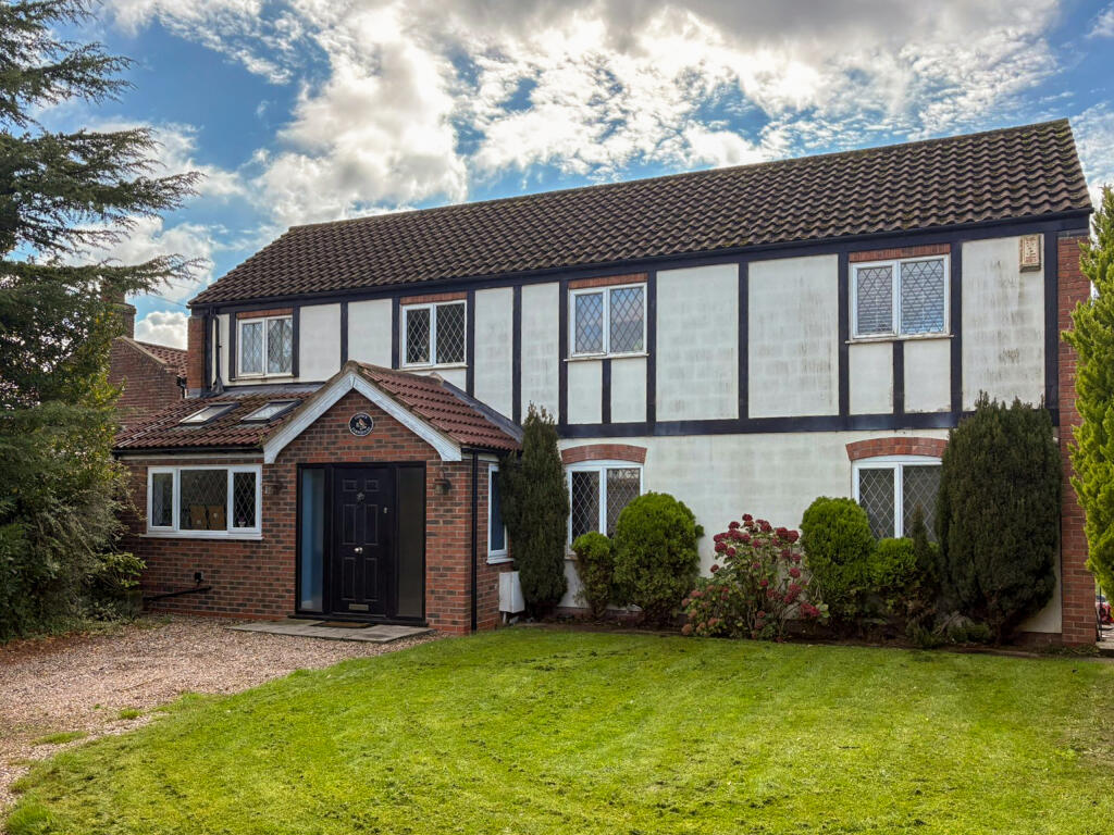 Main image of property: Mapperley Plains, Nottingham, Nottinghamshire