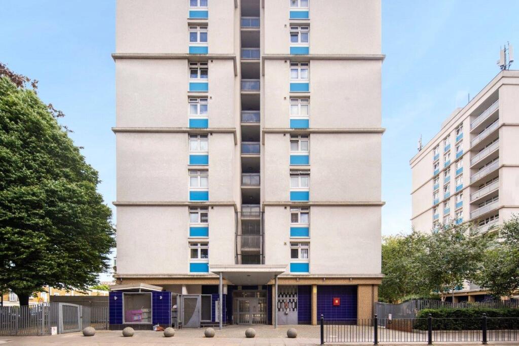 Main image of property: Ballinger Point, Bromley High Street, London, E3