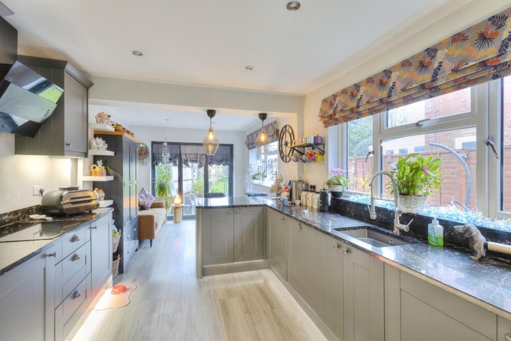 House in Northampton, Duston - More