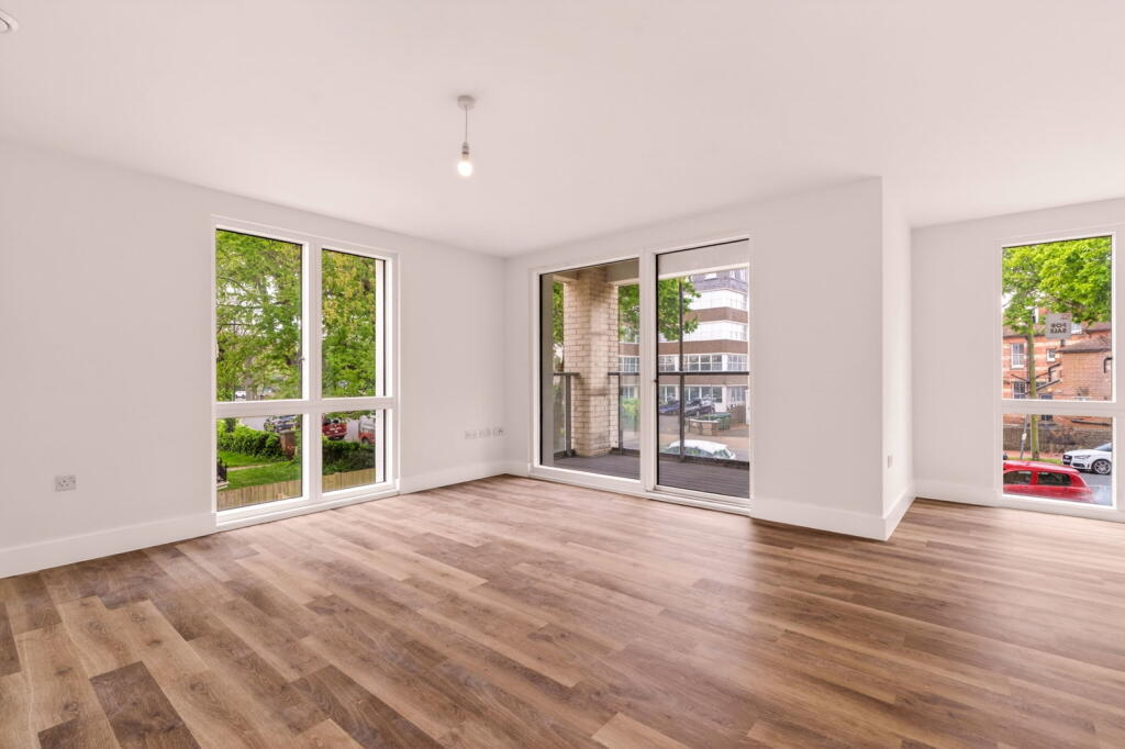 Lindfield Place 18 Farncombe Road, Worthing, BN11 2FQ photo 4
