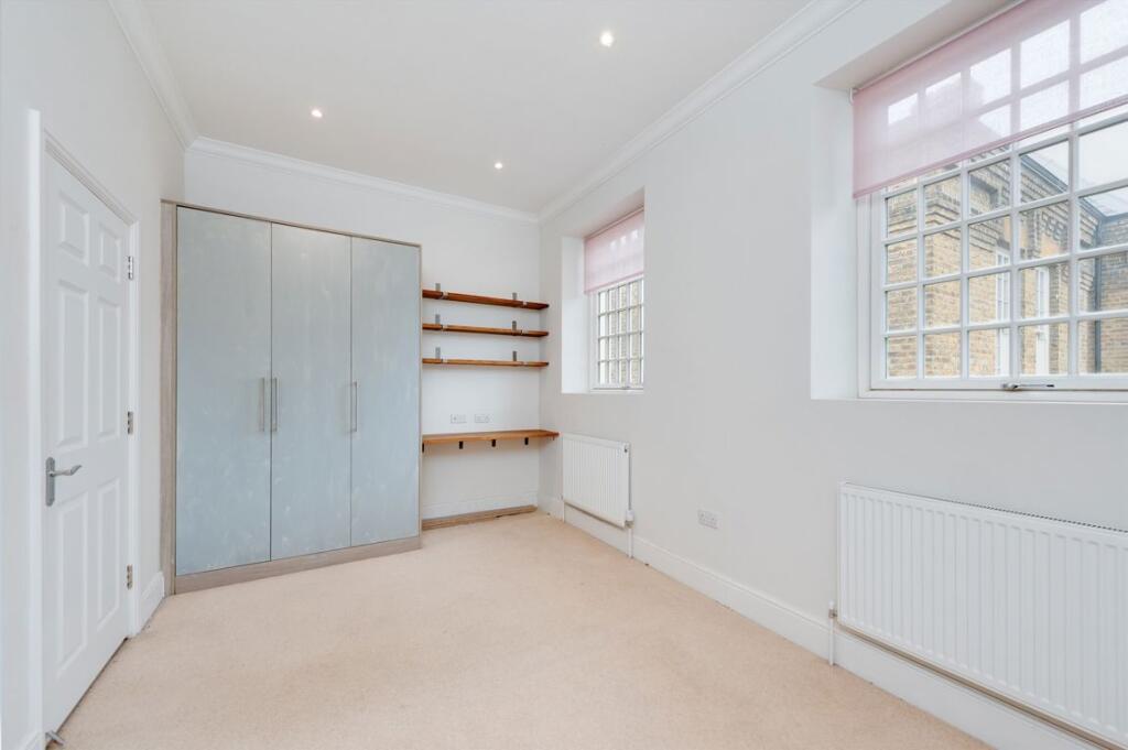 Apartment in Southall - View 5