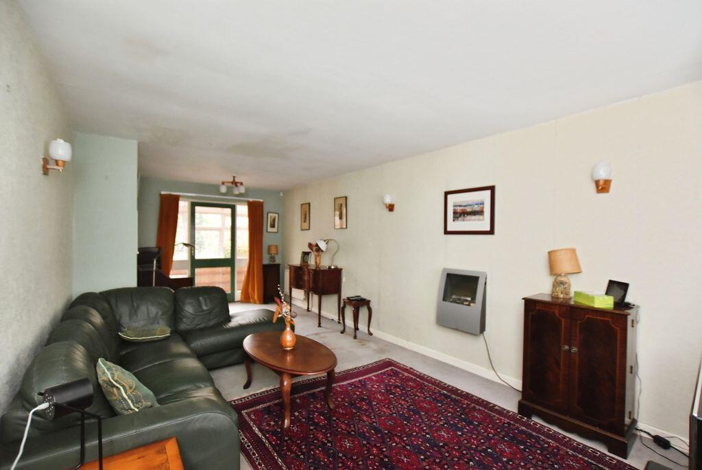 House in Salisbury - View 4