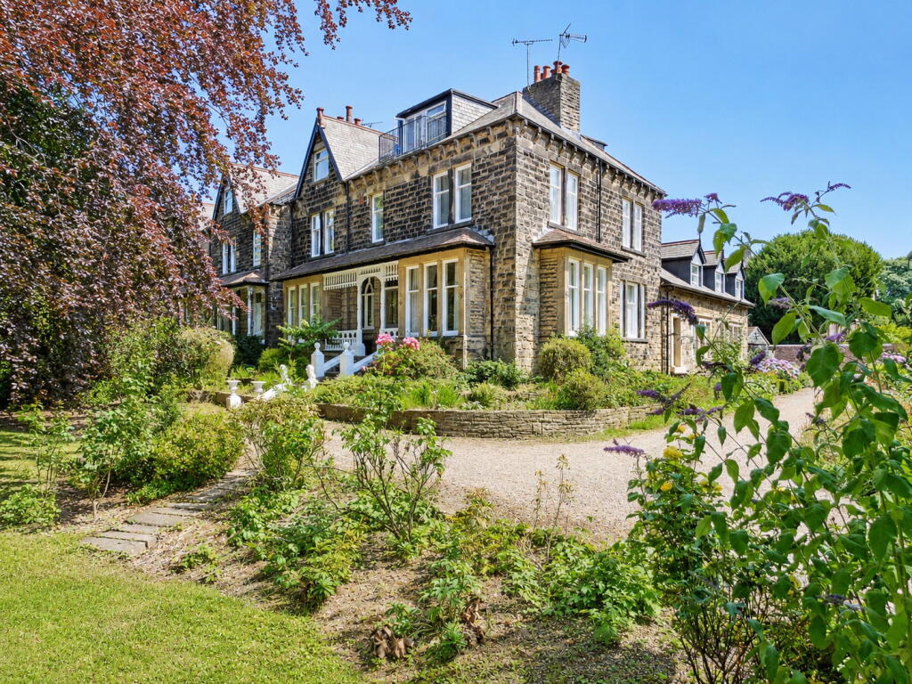 Main image of property: Fairlawn, Ladywood Road, Oakwood, Leeds, LS8 2QF