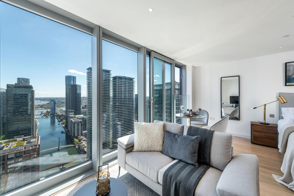 Main image of property: Landmark Pinnacle, Canary Wharf, E14
