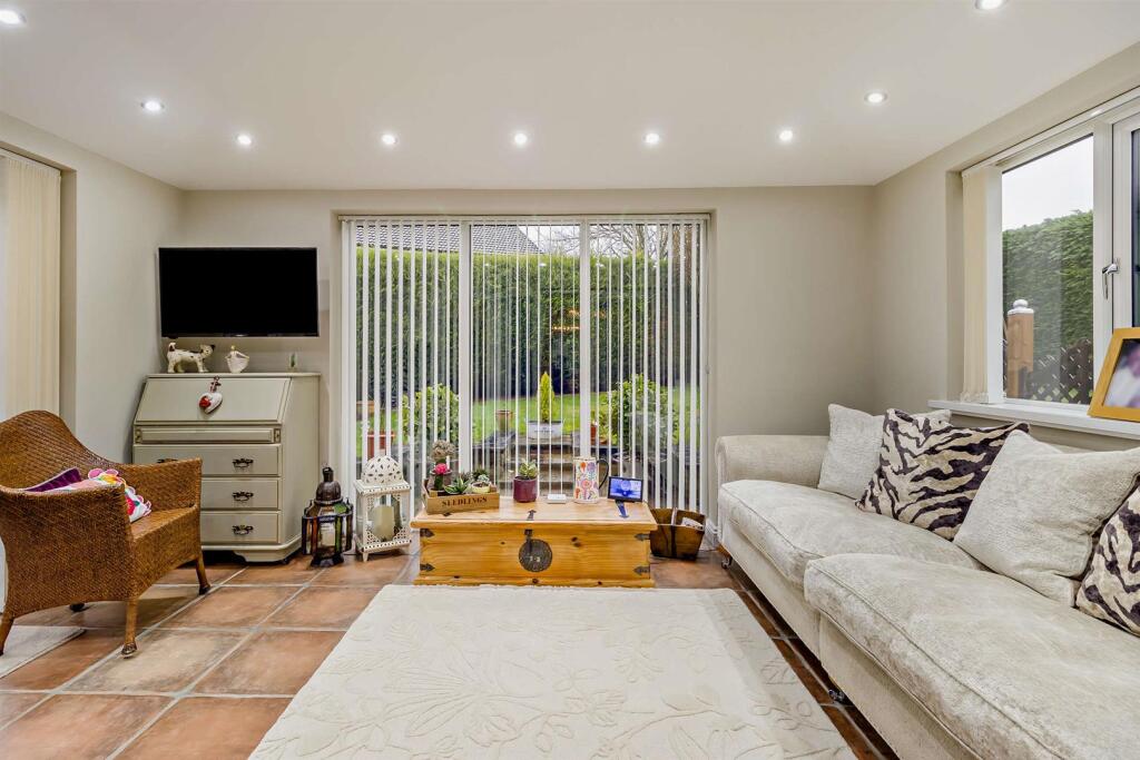 Bellerby Road, Skellow, Doncaster photo 3