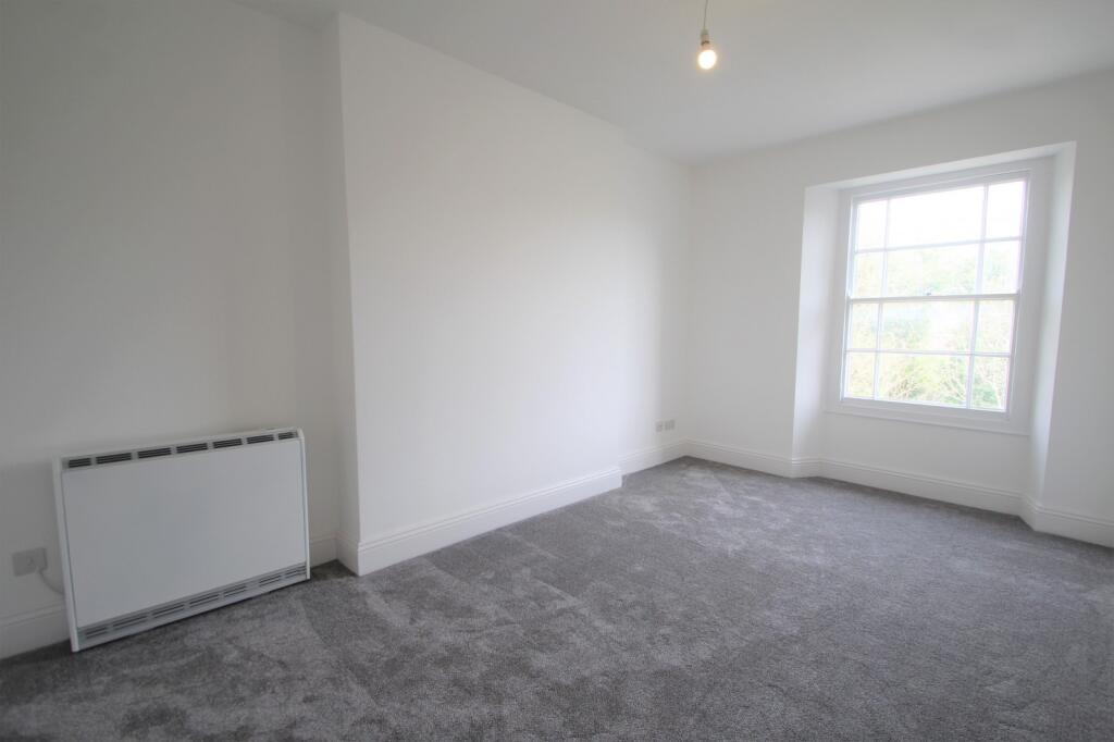 Redland Road, BS6 6AQ - View 5