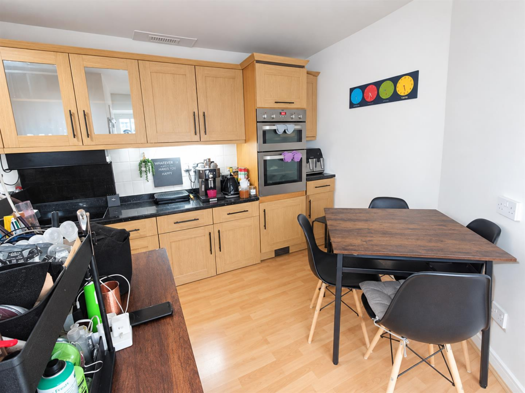 House in Peacehaven - More