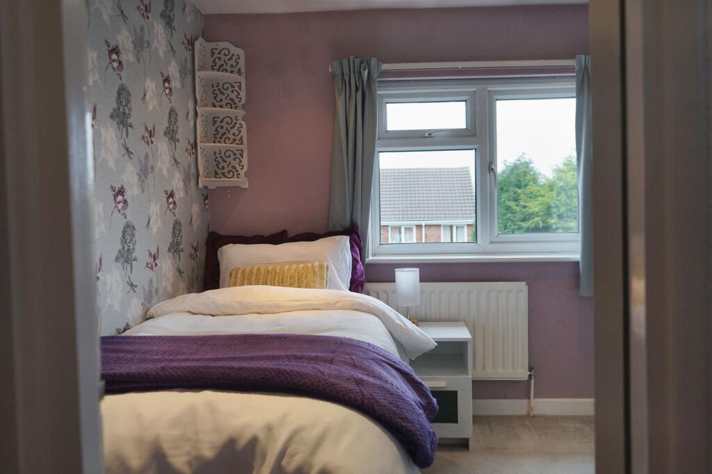 Additional image 10 of FIVE-bedroom semi-detached with self-contained ONE-bedroom annexe, Birchfield Close, Halesowen, B63 4LJ