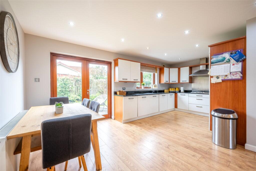 House in Cupar Muir, Stratheden - More