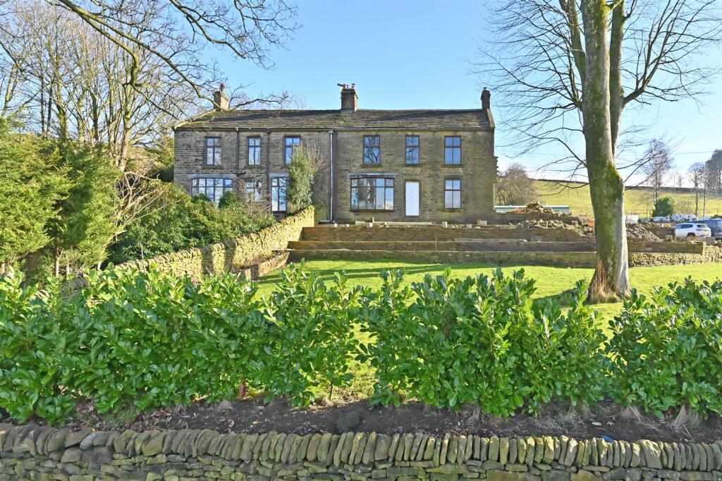 Main image of property: Moorfield Farm, Derbyshire Level, Charlesworth, Glossop