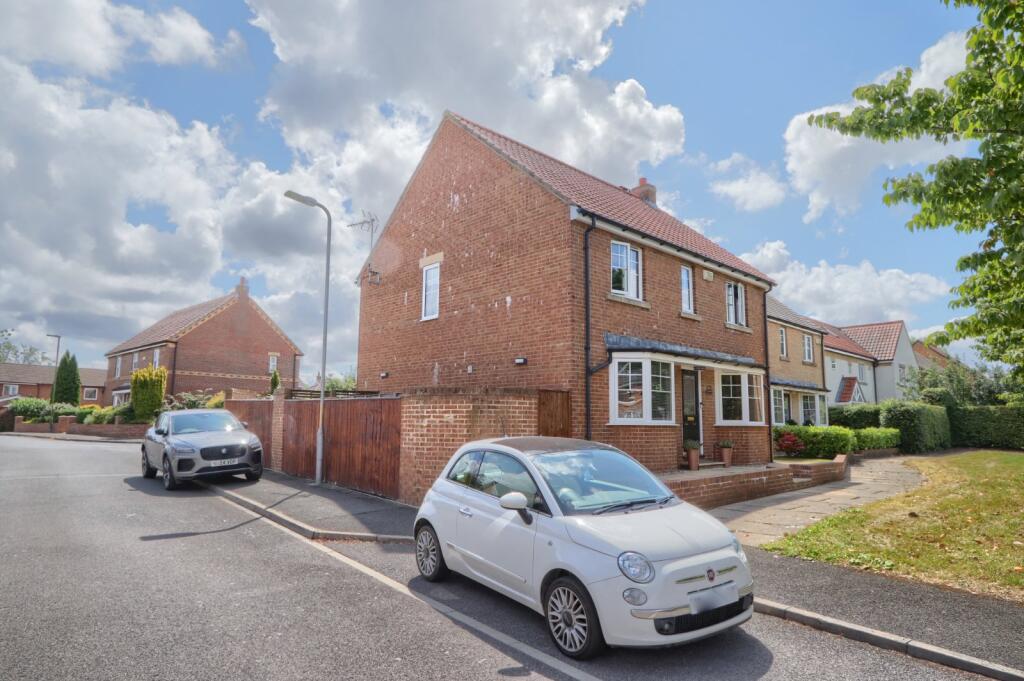4-bed detached on Battersby Green, Carlton, £325,000