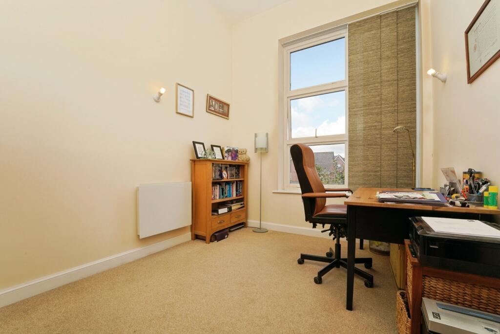 Apartment in Worcester - More