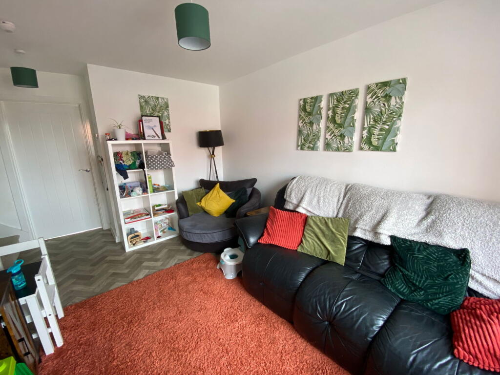 Crampton Close, Midway, Swadlincote, Derbyshire, DE11 7FS photo 2