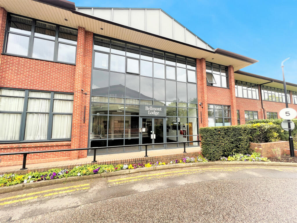 Bellmont Lodge, Sterling Court, Hertfordshire, AL7
