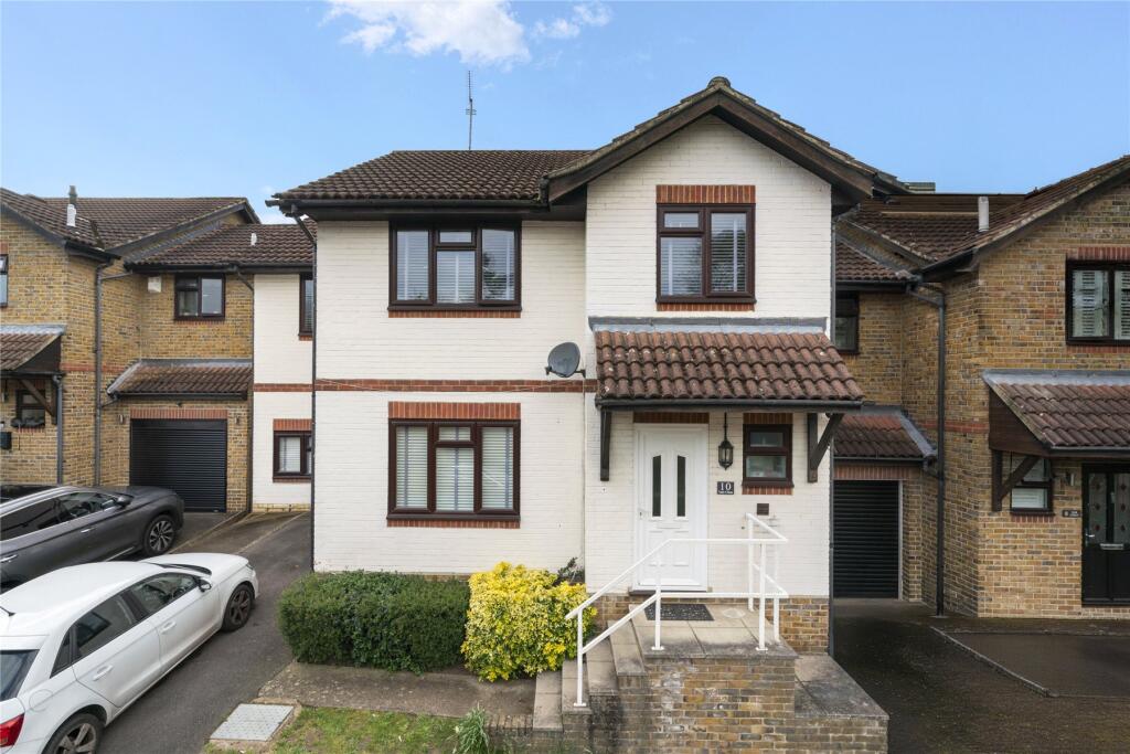 Main image of property: Vale Close, Weybridge, Surrey, KT13