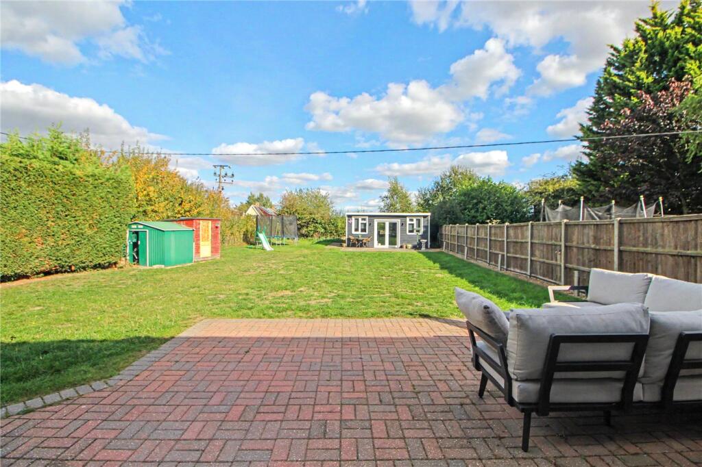 Howe Lane, Poringland, Norwich, Norfolk, NR14 photo 2