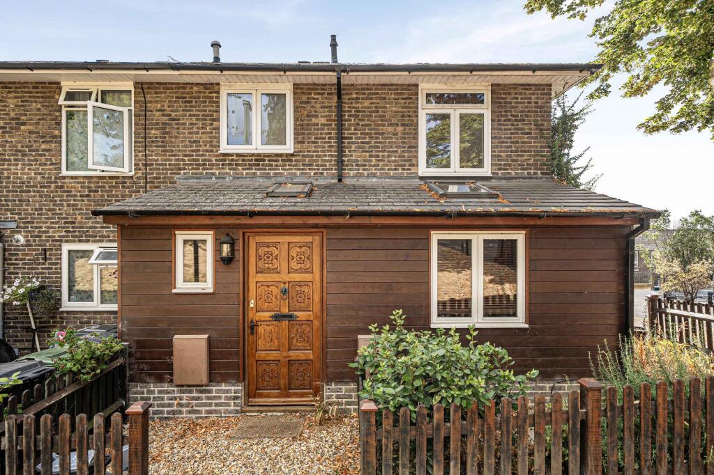 Main image of property: Coney Green, Winchester, SO23