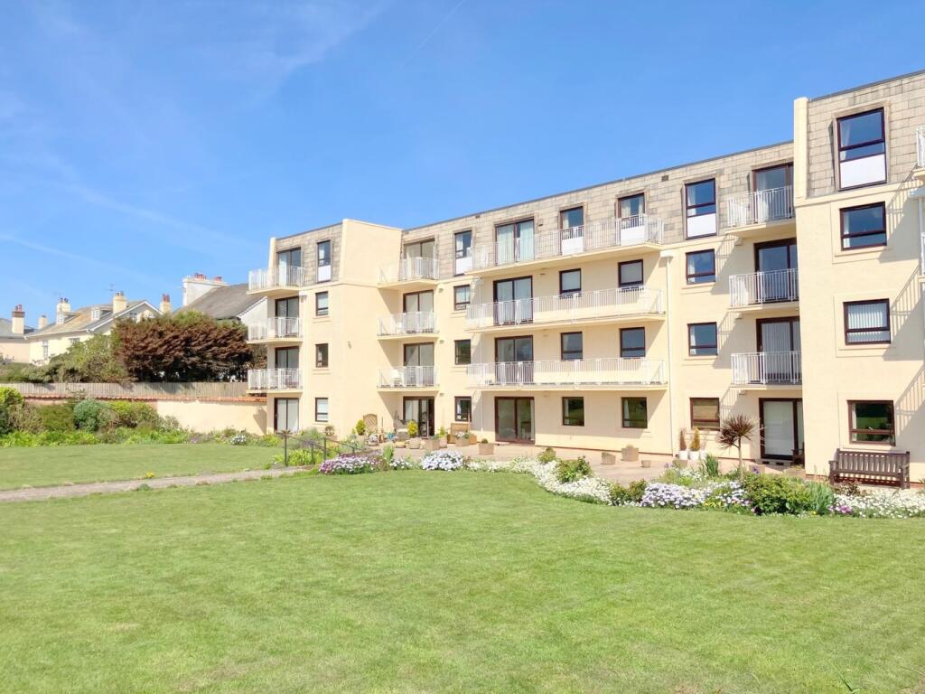 Main image of property: 2 Fore Street, BUDLEIGH SALTERTON, EX9