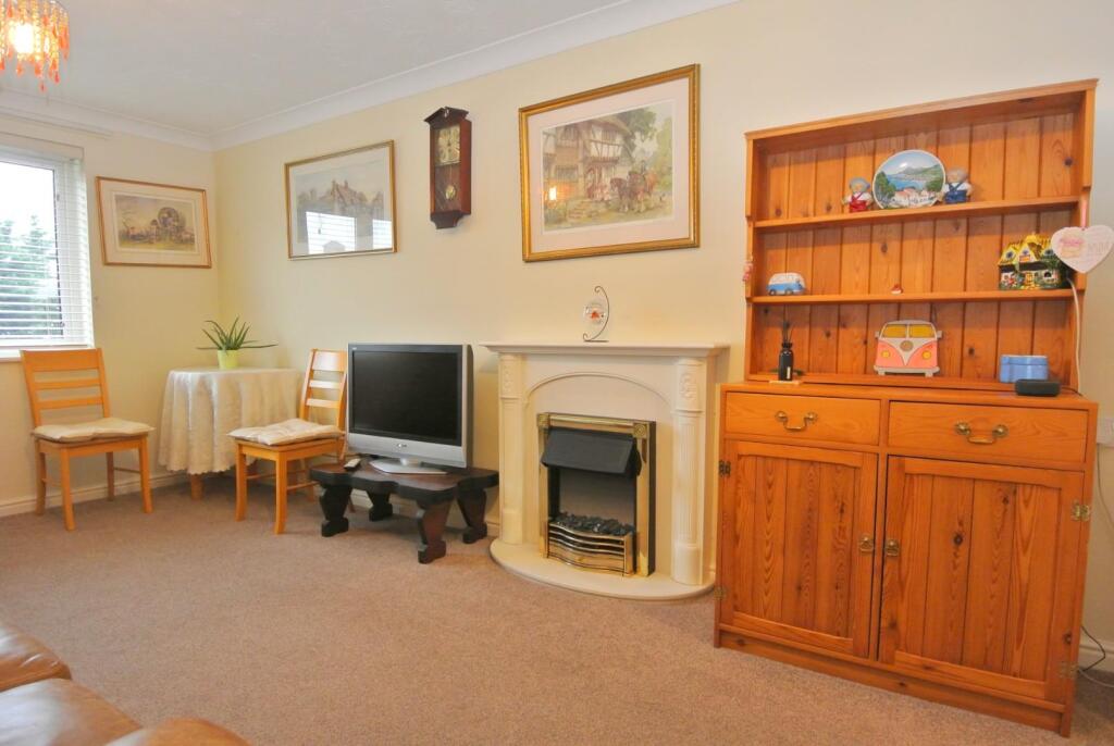 Perrin Court, Parkland Grove, Ashford photo 4