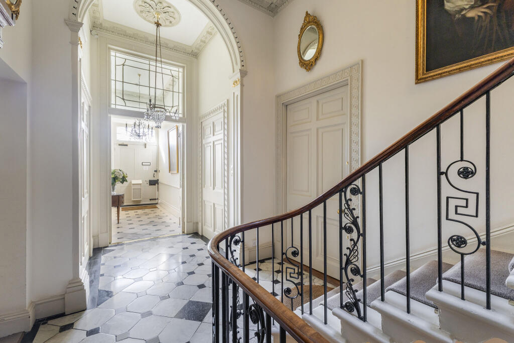 Additional image 9 of Royal Crescent, Bath, BA1