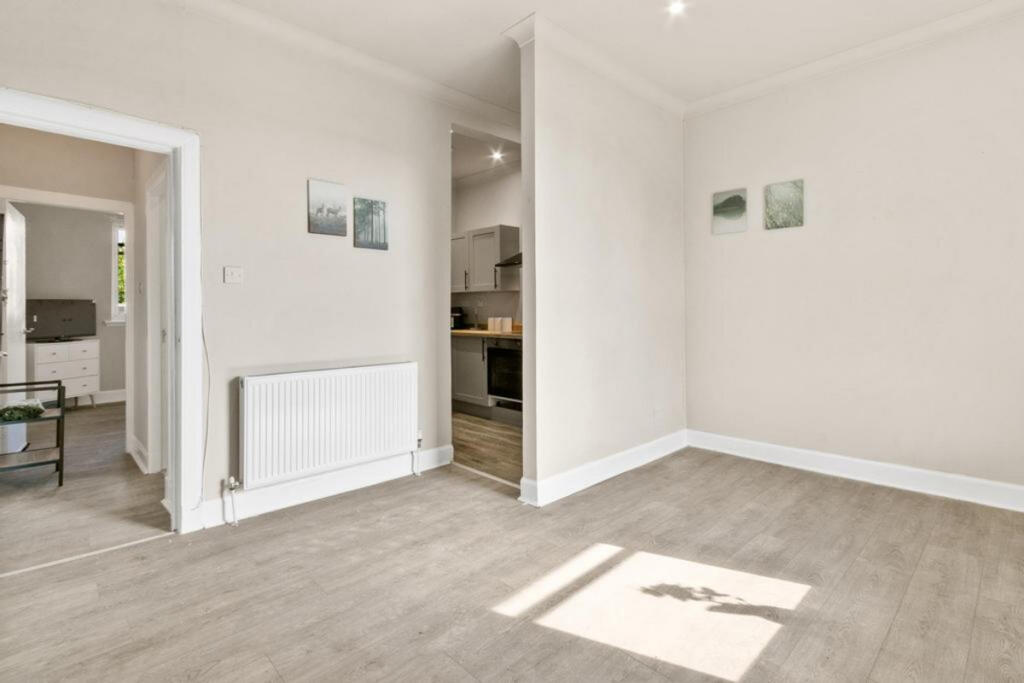 Apartment in Kilmarnock - More